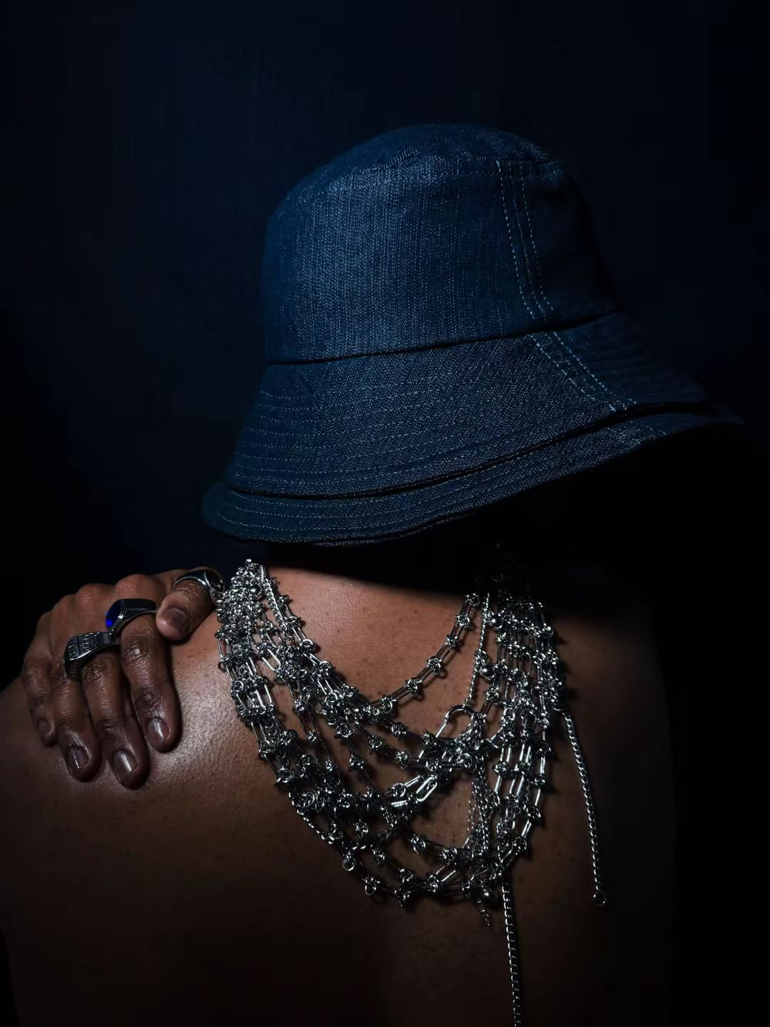 SKYE BUCKET HAT