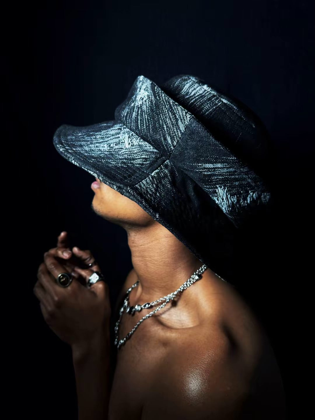 TAURUS BUCKET HAT