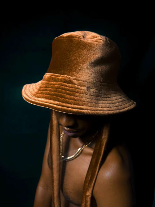 AURA BUCKET HAT