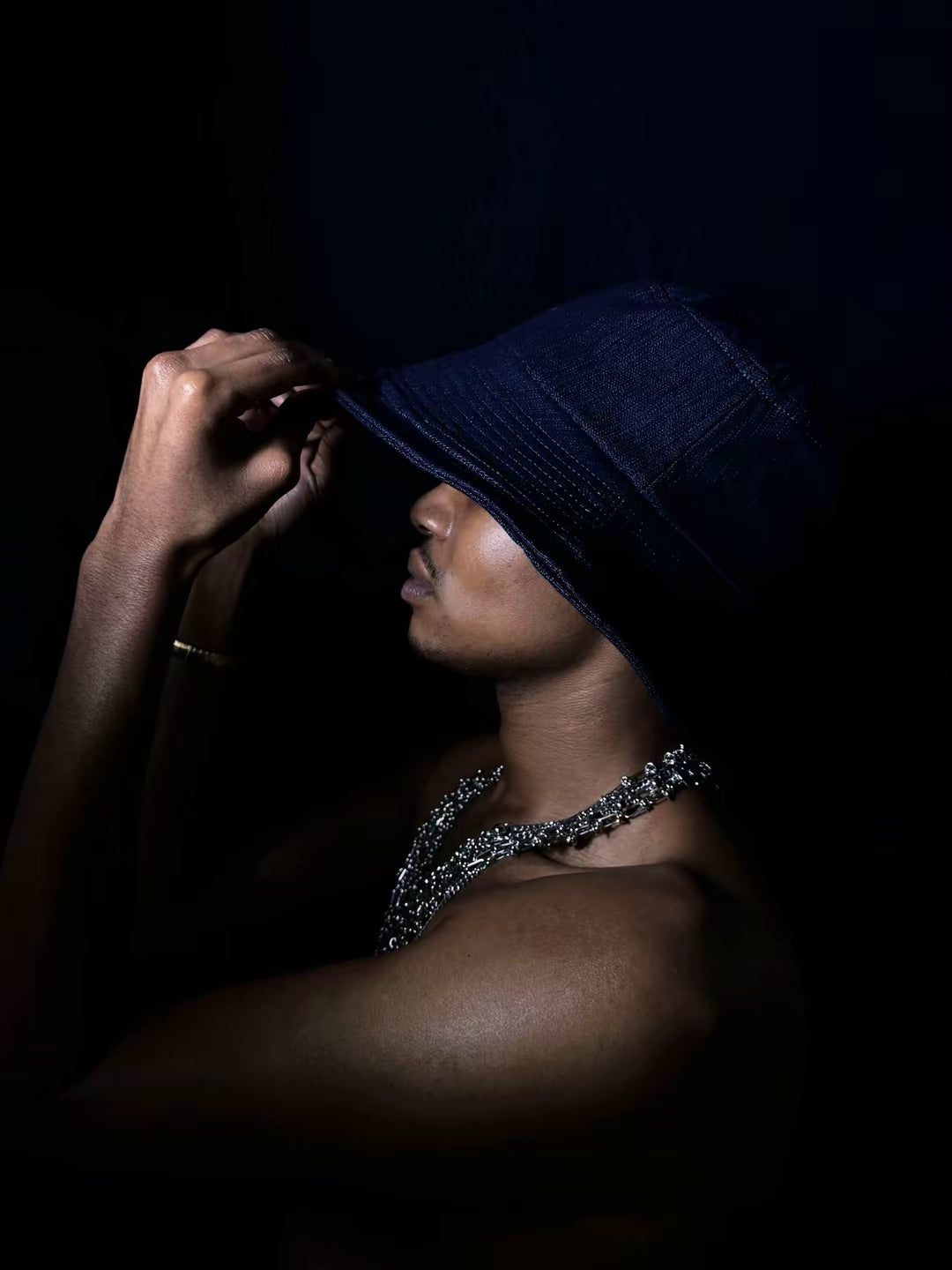 SKYE BUCKET HAT